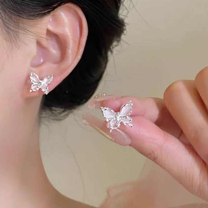 High-grade Female Niche Vintage Pearl Flower Elegant Earrings