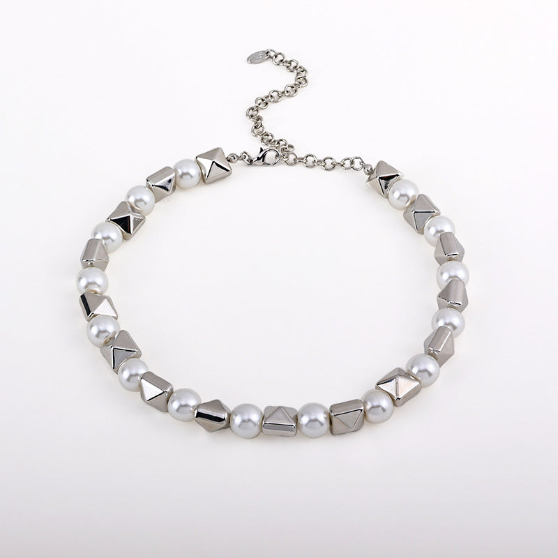 Women's Metal Glossy Surface Punk Style Simple Necklaces
