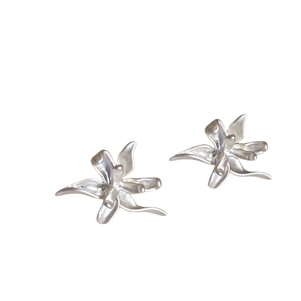 Women's Fairy French Retro Metal Matte Flower High-grade Earrings