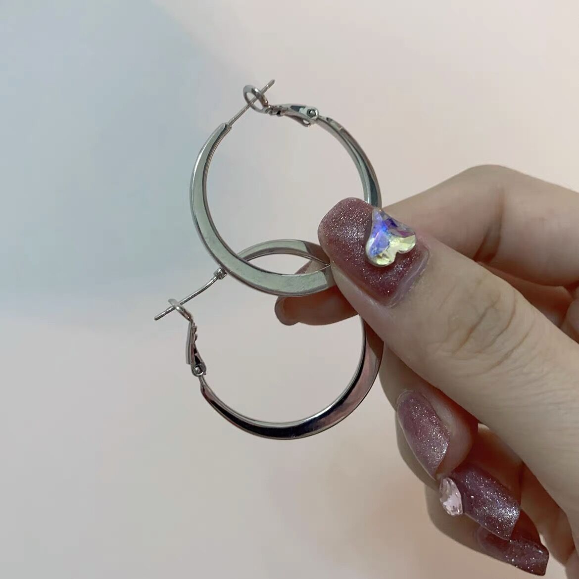 Sier Needle Big Love Heart Female Design Earrings