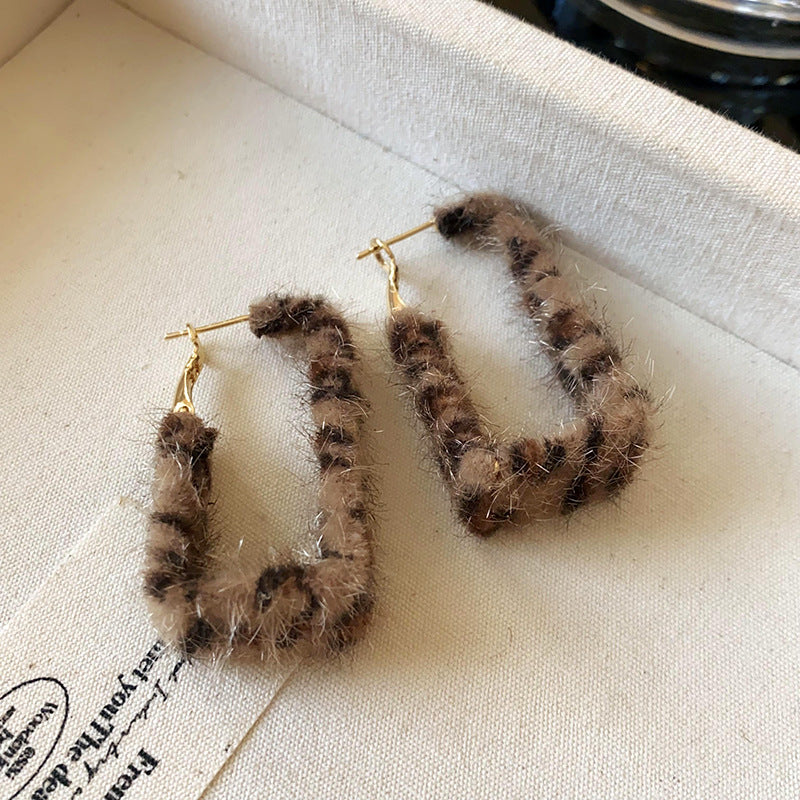 Women's Flocking Leopard Print Geometric Ear Fashion High-grade Earrings