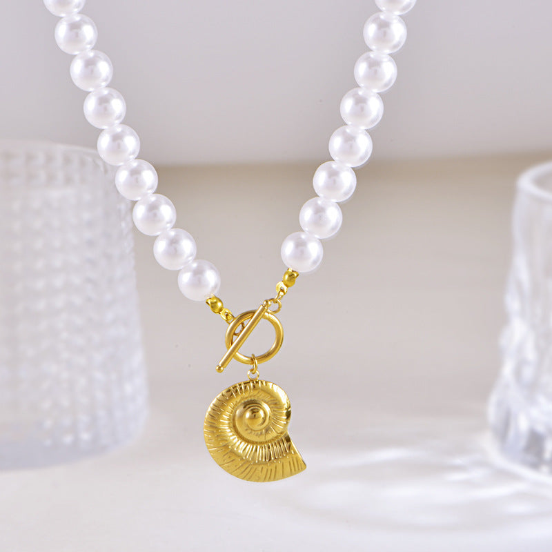 Women's Clavicle Chain Fully Jeweled Loving Heart One-word Buckle Titanium Necklaces