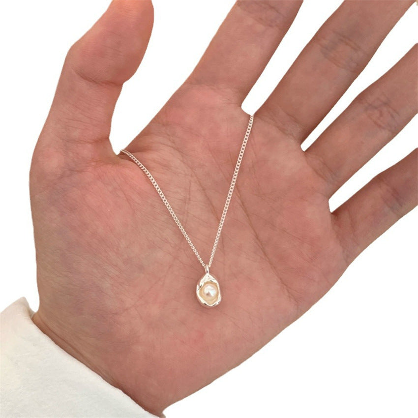 Women's Pod Simple Gentle Elegant Clavicle Chain Pendants