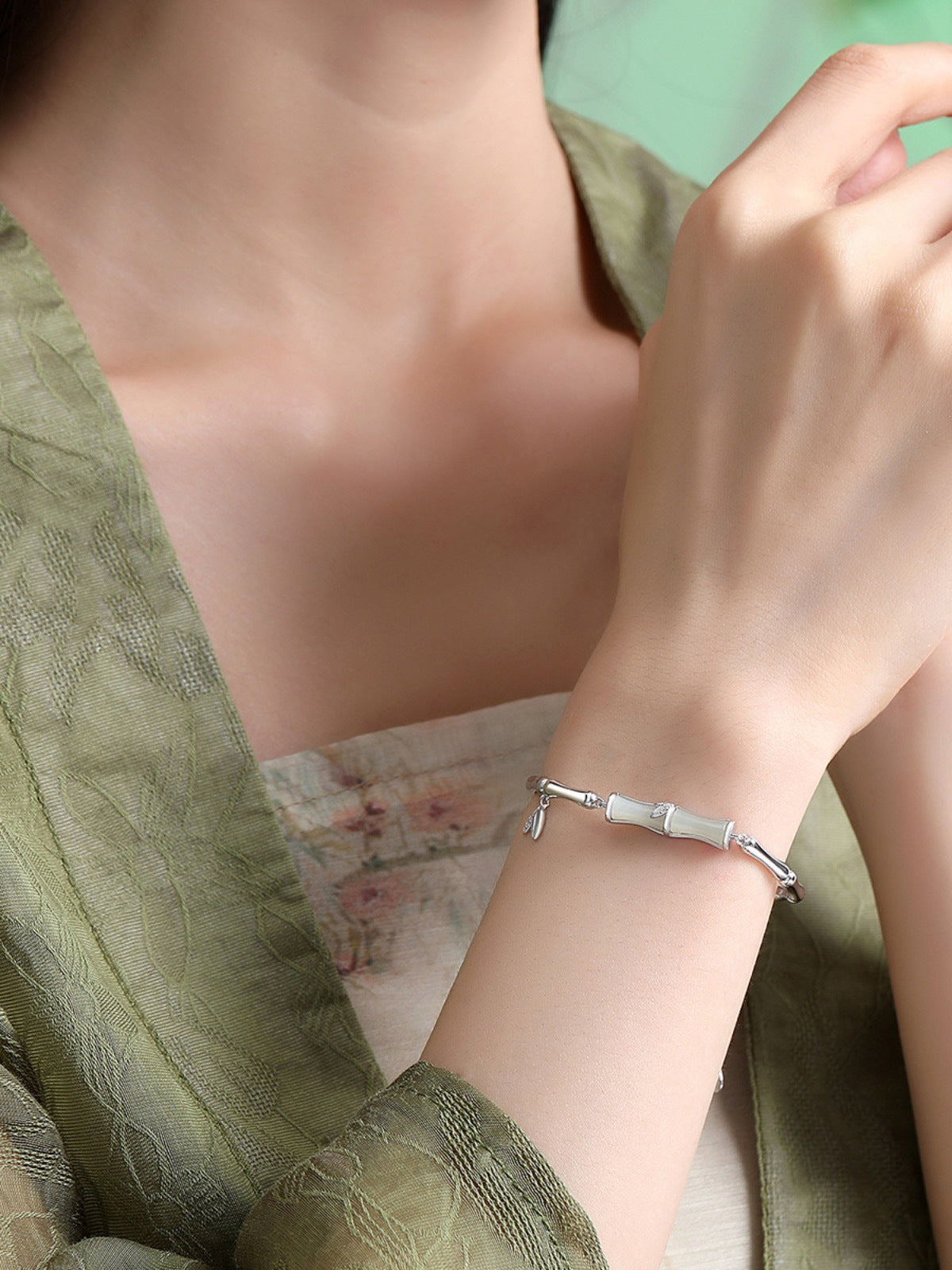 Bamboo Enough Jade Female Design Light Bracelets