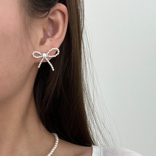 Bow Female Niche Retro Personality Minimalism Earrings