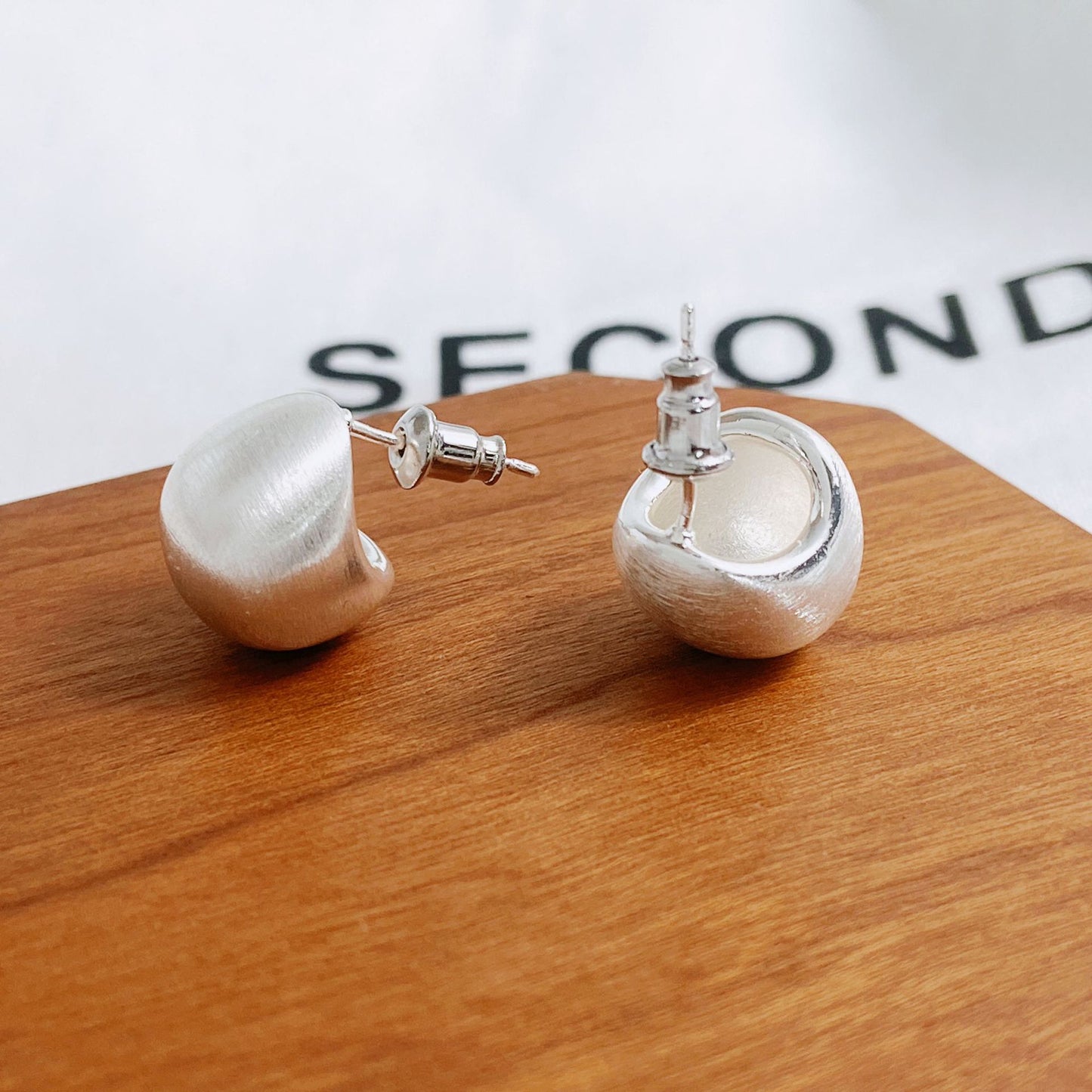 Women's Cold Style Metal Brushed Steamed Bread Earrings