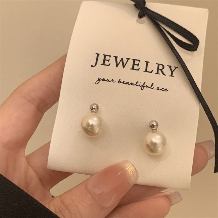 Women's French Style Vintage Zircon Bright Pearl For Earrings