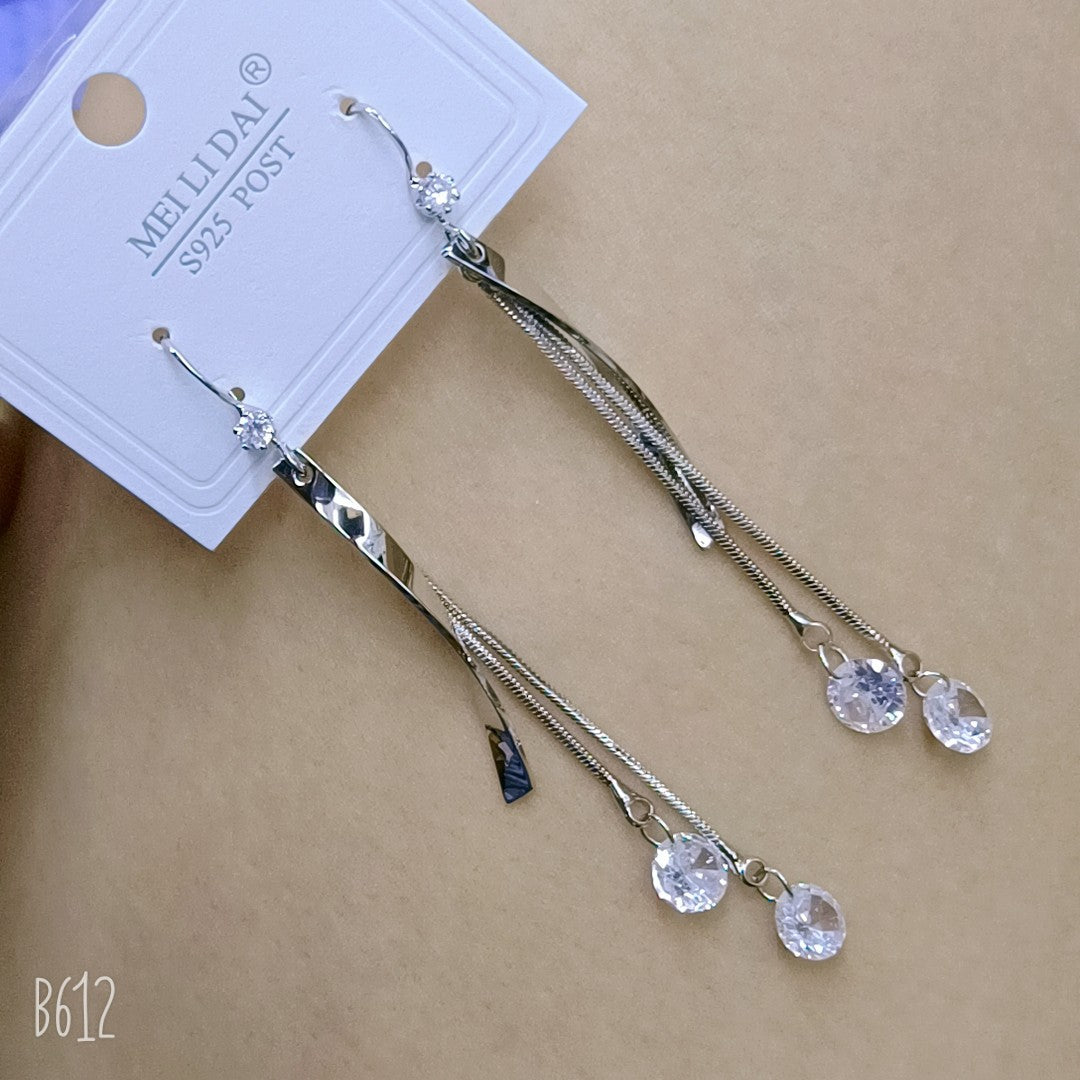 Women's Simple Three Pairs Of White Collar Earrings