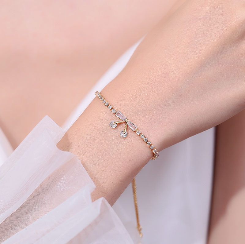 Women's Champagne Gold Zircon Temperament Wild Pull Bracelets