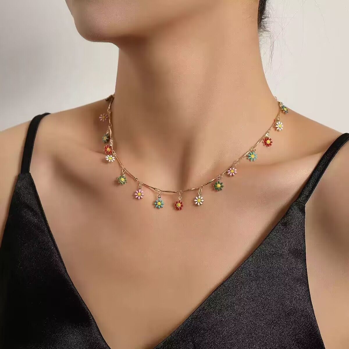 Drop Oil Little Daisy Flower Clavicle Necklaces
