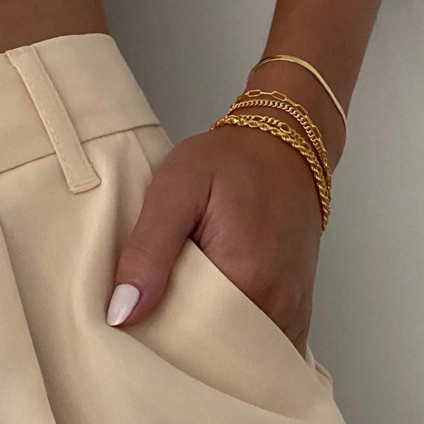 Ornament Exquisite Suit Personality Retro Metal Bracelets