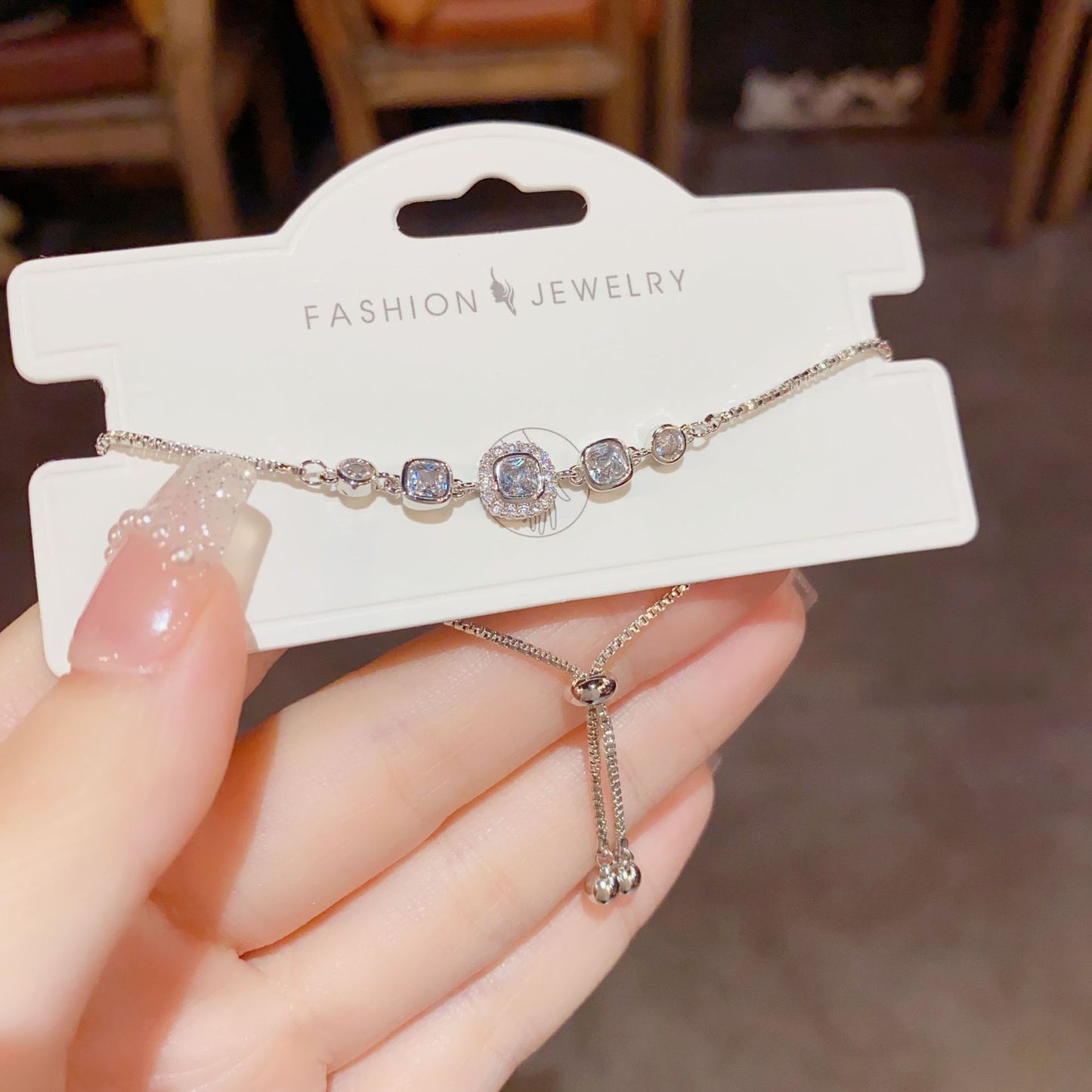Women's Shiny Exquisite Geometric Zircon Trendy Fashionable Bracelets