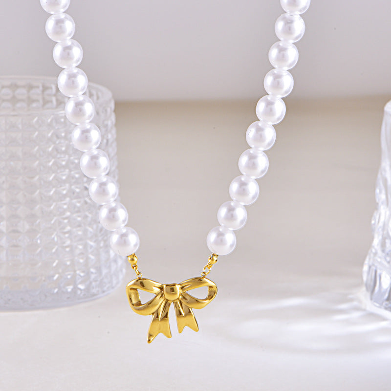 Women's Clavicle Chain Fully Jeweled Loving Heart One-word Buckle Titanium Necklaces
