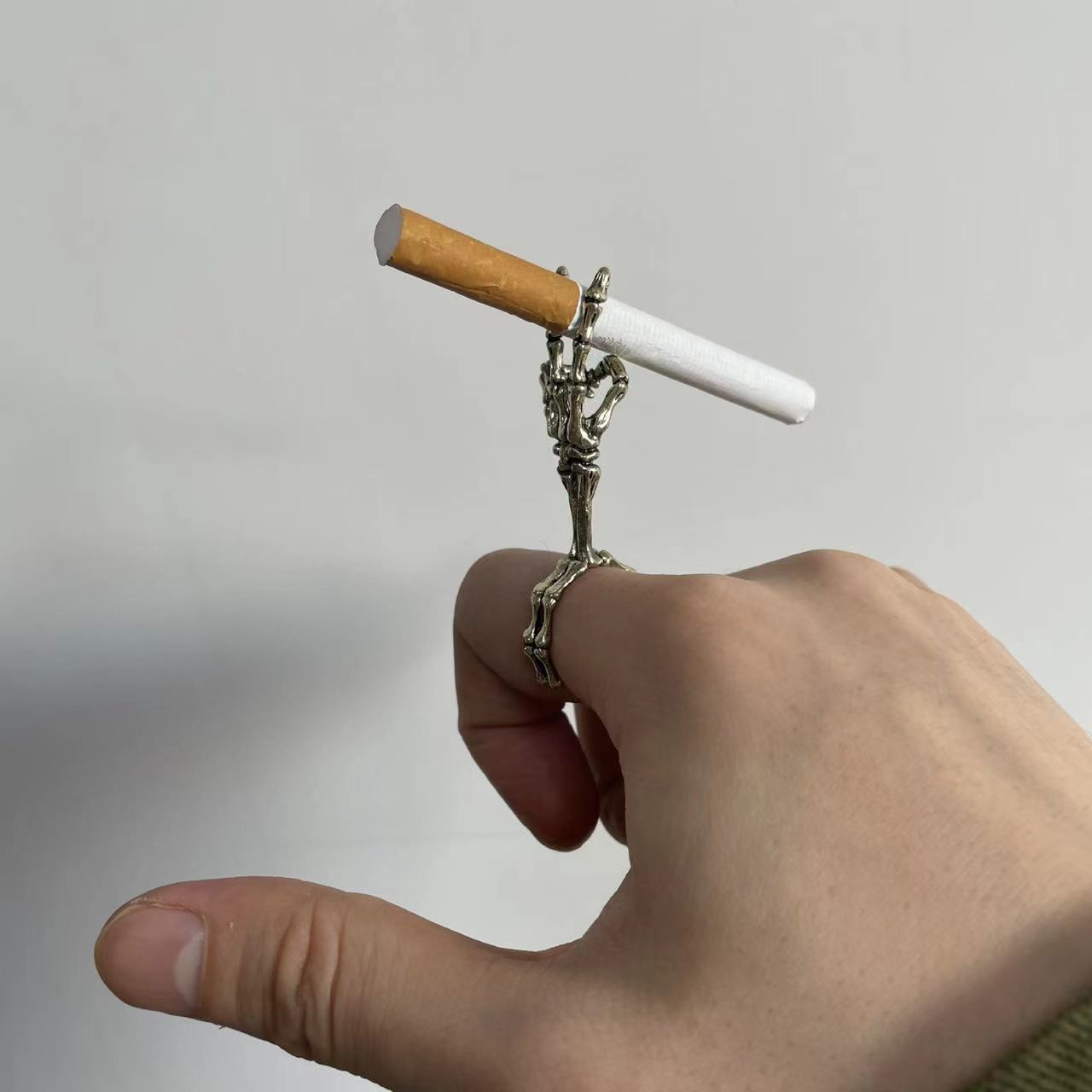 Creative Cigarette Holder Metal Smoking Clip Rings