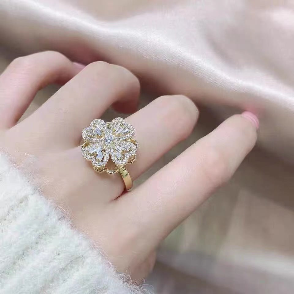 Design Electroplated Simple Rotating Four-leaf Clover Rings