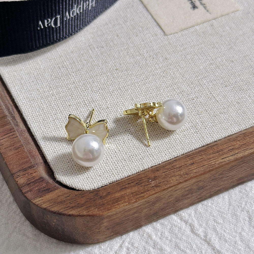 Women's Pearl Fashion High-grade Summer Ear Light Earrings
