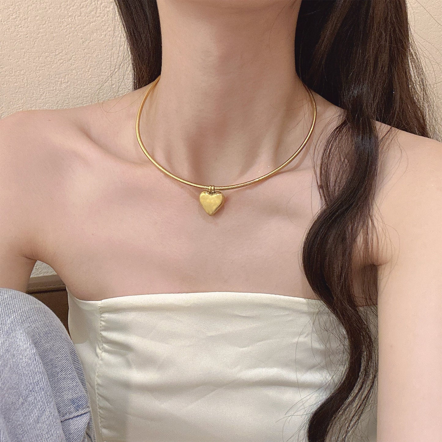 Women's Chain Three-dimensional Heart Temperamental Fashion Sense Does Necklaces