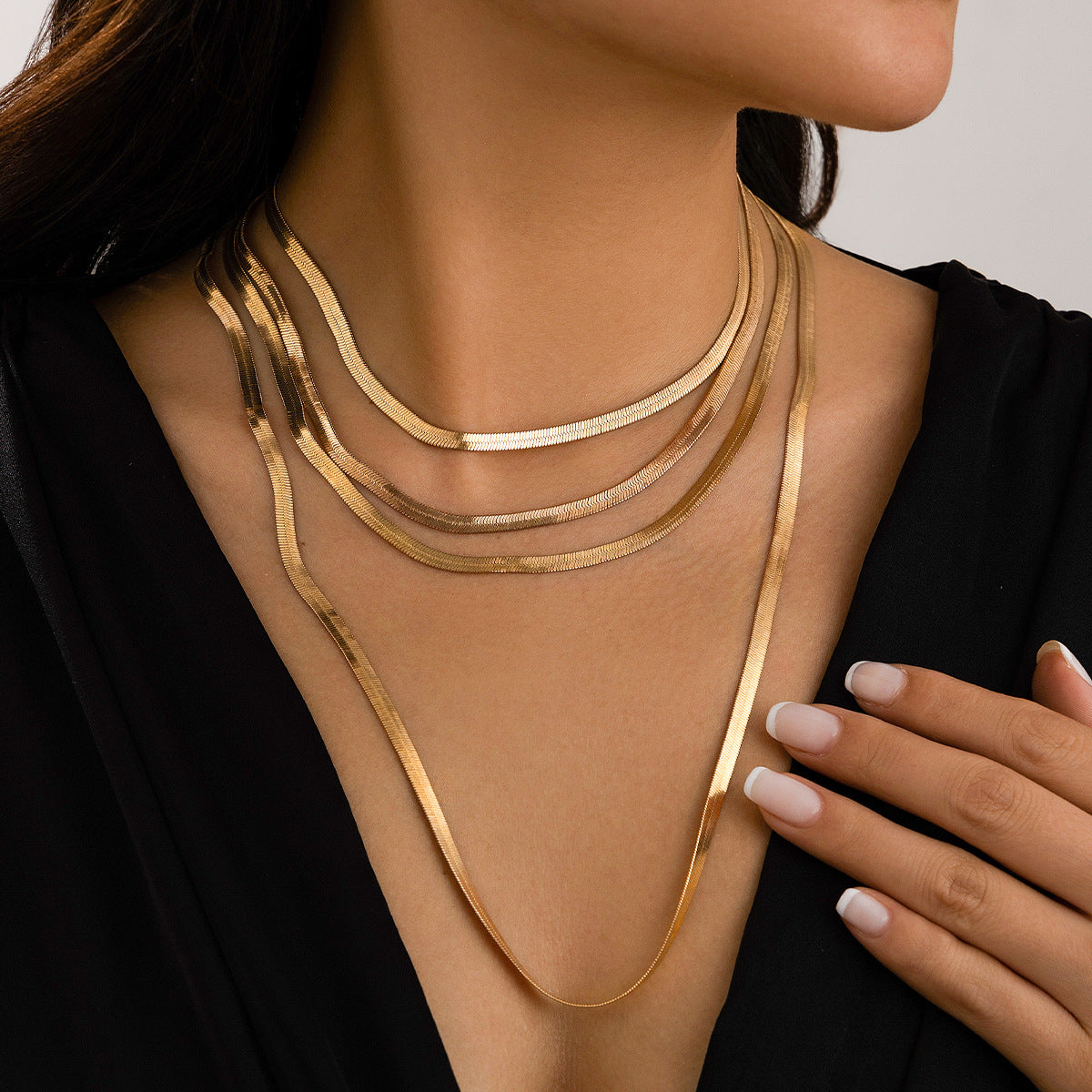 Personality Blade Chain Clavicle Fashion Snake Necklaces