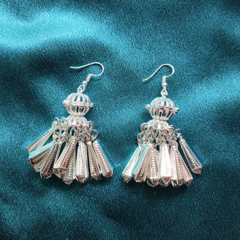 Personality Horn Bloom Vintage Eardrops Yi Earrings