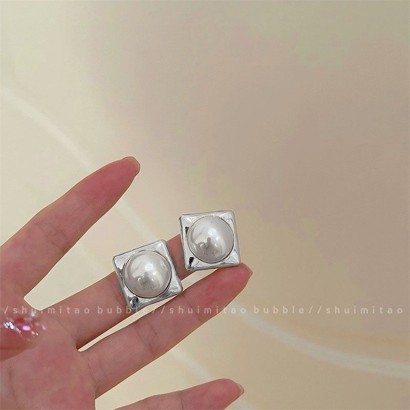 Women's Sier Simple Elegant Fashionable High-grade Niche Earrings