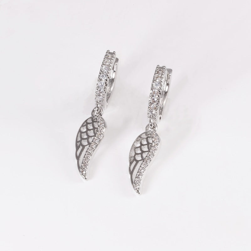 Niche Design High-grade Light Luxury Zircon Love Star Earrings