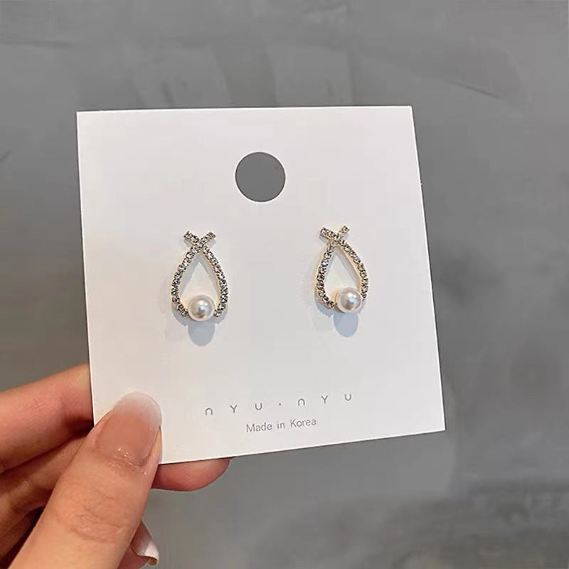 High-grade Female Niche Vintage Pearl Flower Elegant Earrings