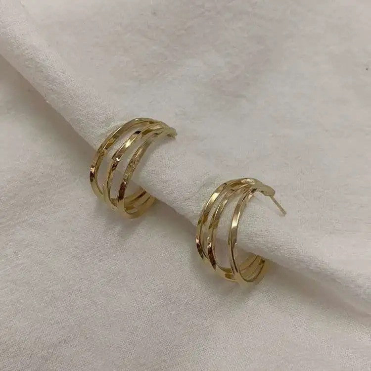 Women's Retro Shaped Sier Pin French Metal Three Rings