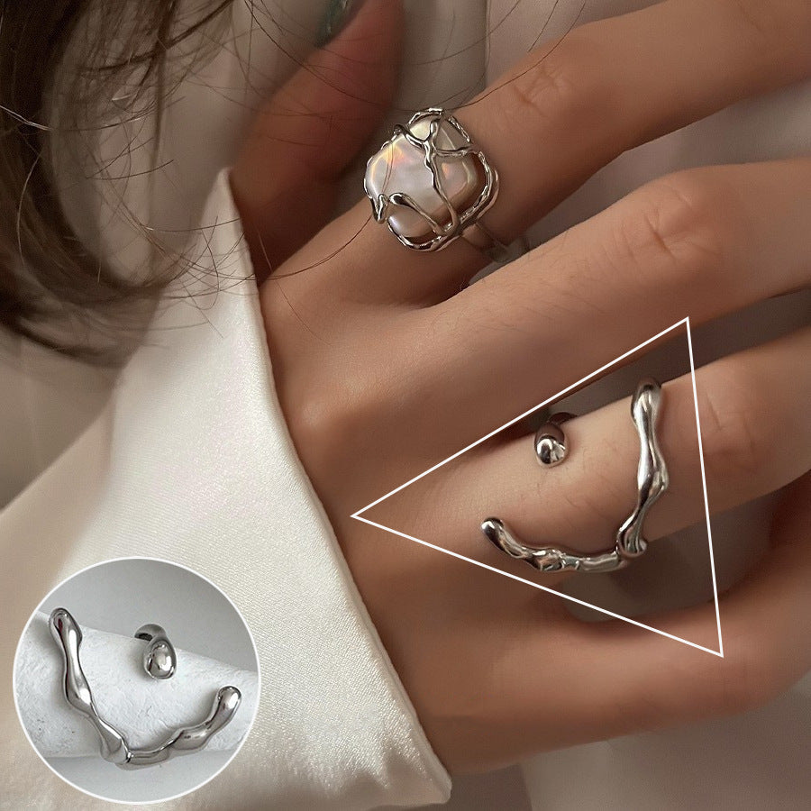 Women's Sugar Retro Fashion Geometry Pattern V-shaped Open Hip Hop Rings
