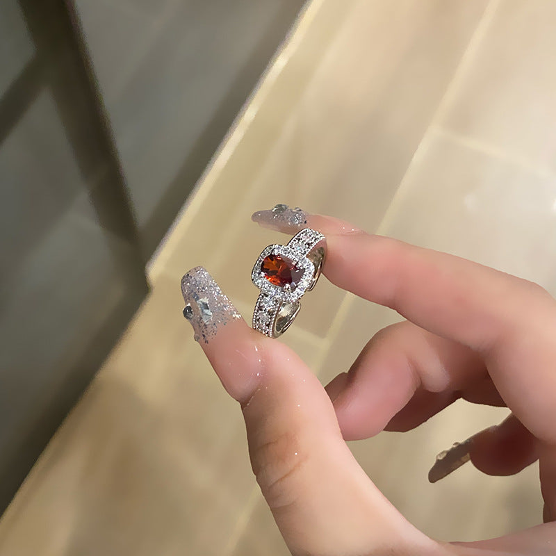 Diamond Zircon Female Exquisite Oval Sweet Rings