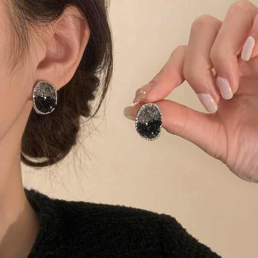 Unique Design Sense Black Crystal Light Luxury Minority High-grade Earrings