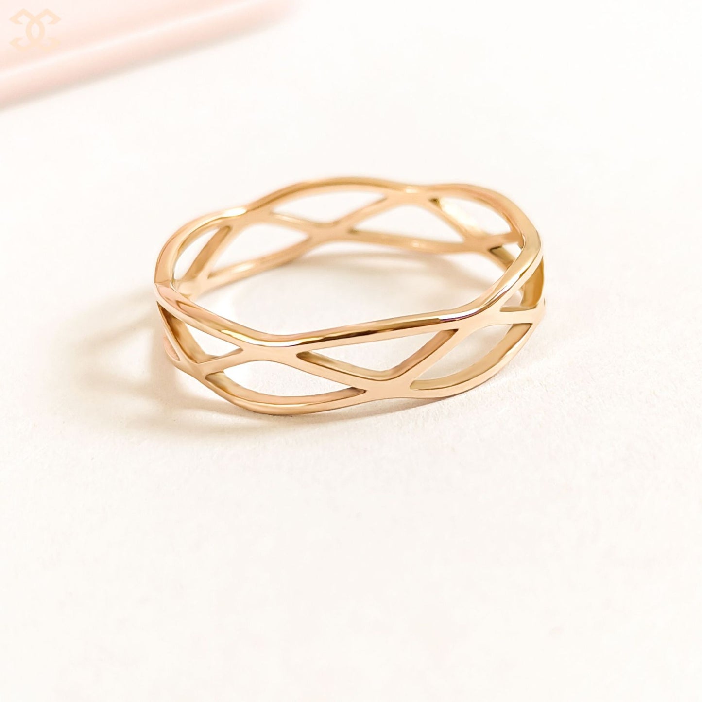 Luxury Fashion Female Niche Design Cold Style Rings