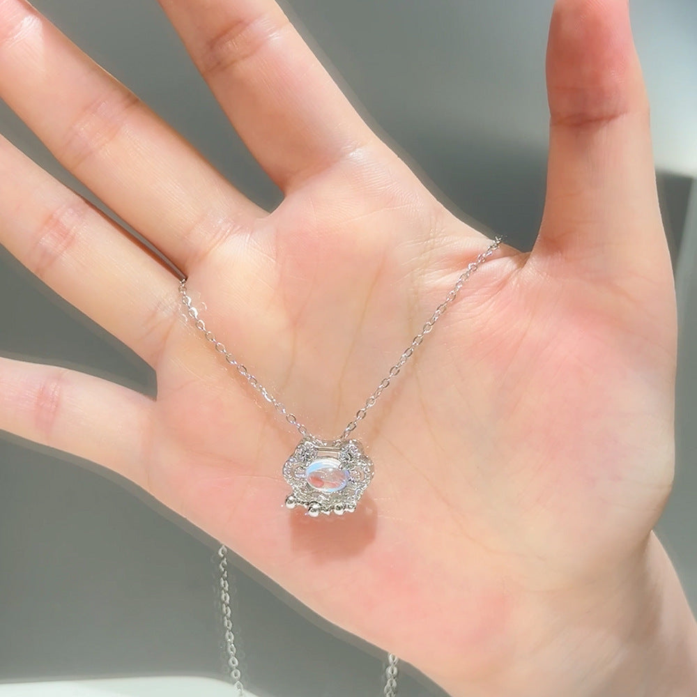 Women's Light Luxury Design Summer Does Not Necklaces