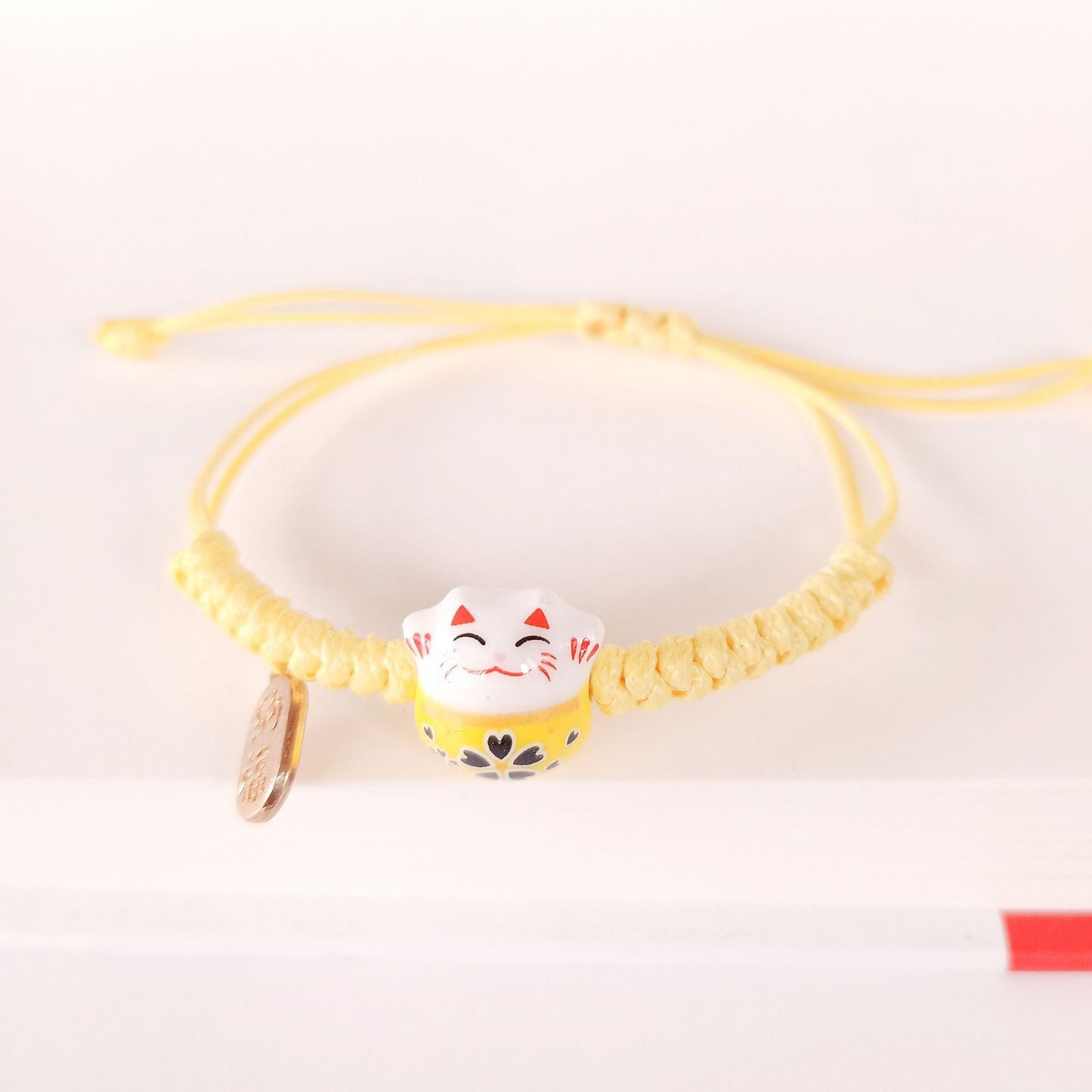 Women's Line Ceramic Fortune Cat Niche Design Bracelets