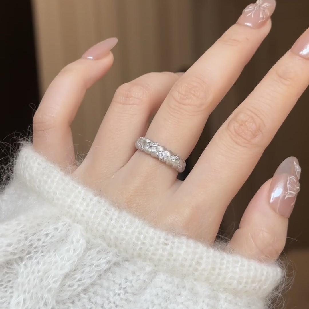 Women's Niche Retro Woven Wheat Simple Twist Rings