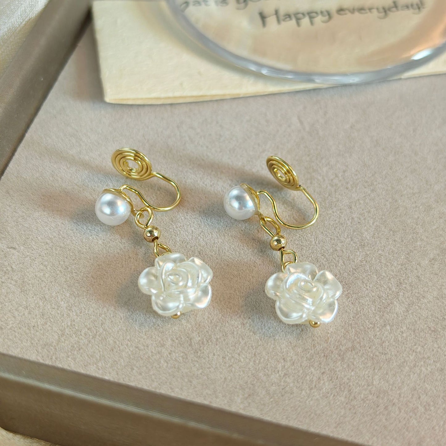 Mosquito Coil Flower Pearl Butterfly Design Light Luxury High-grade Female Ear Clip