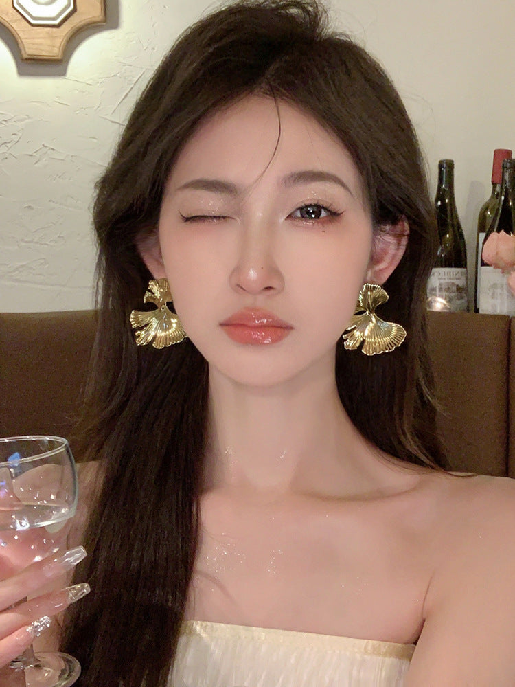 High-grade Metal Female Light Luxury Minority Design Earrings