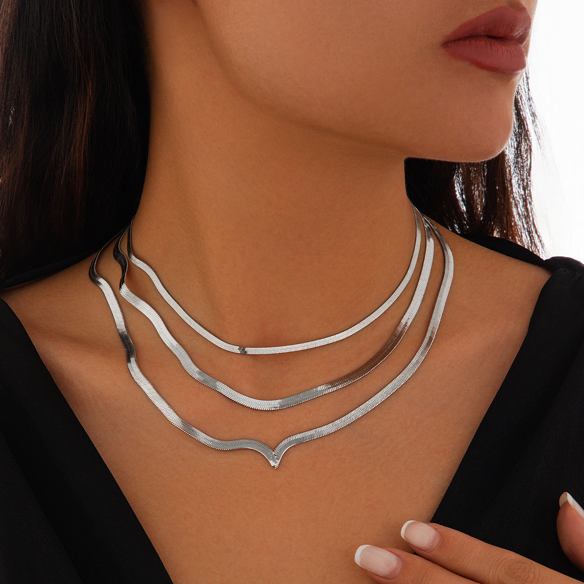 Personality Blade Chain Clavicle Fashion Snake Necklaces