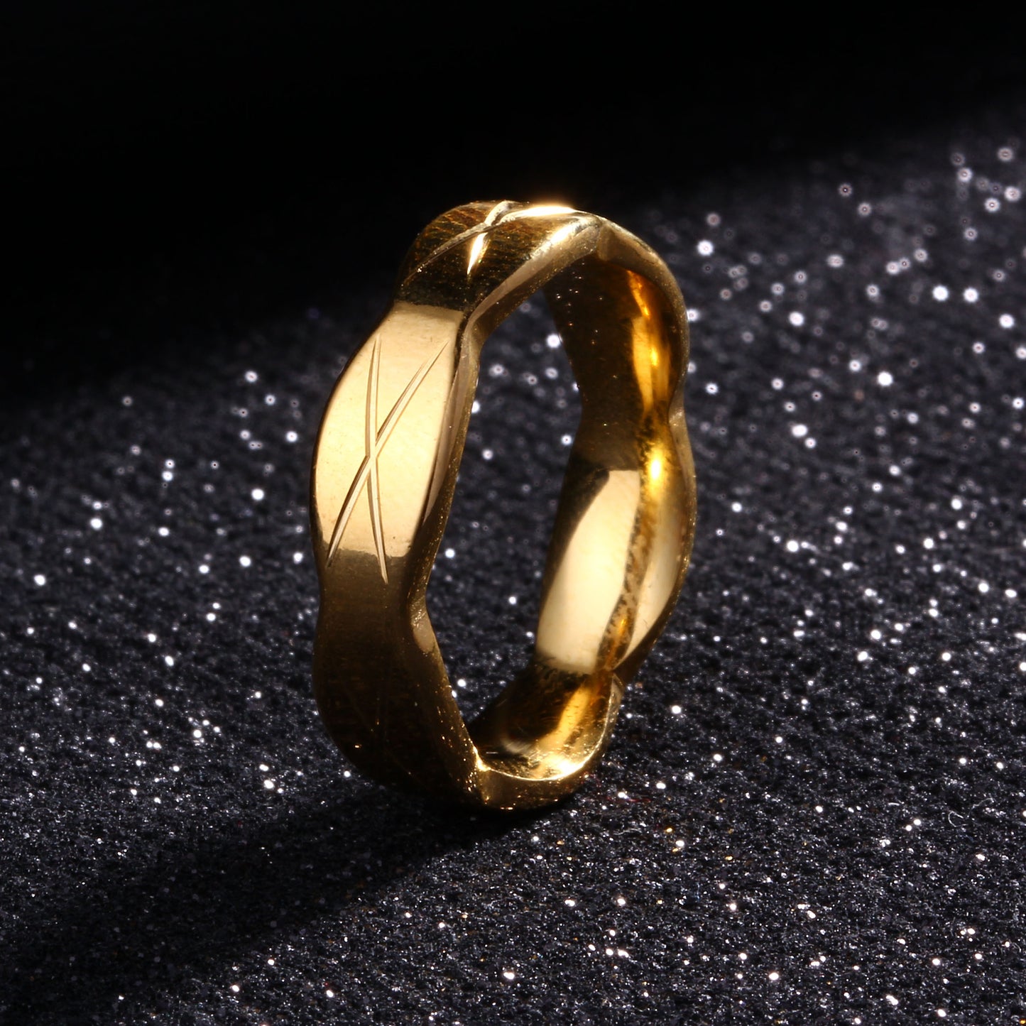 Wavy Edge Batch Flower Diamond Stainless Rings