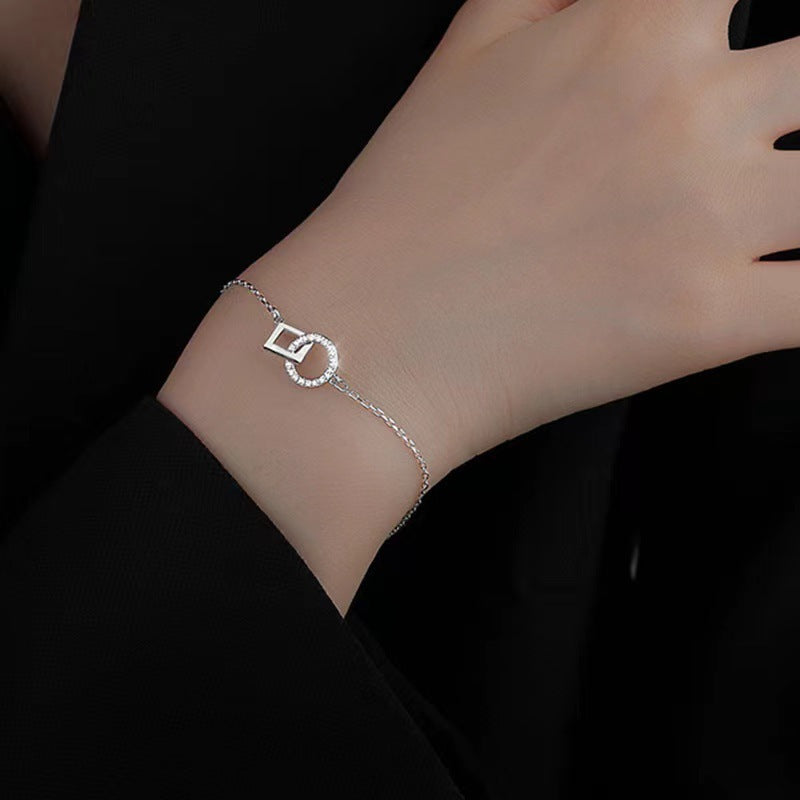 Women's Buckle Round Square Cold Style Light Luxury Geometric Necklaces