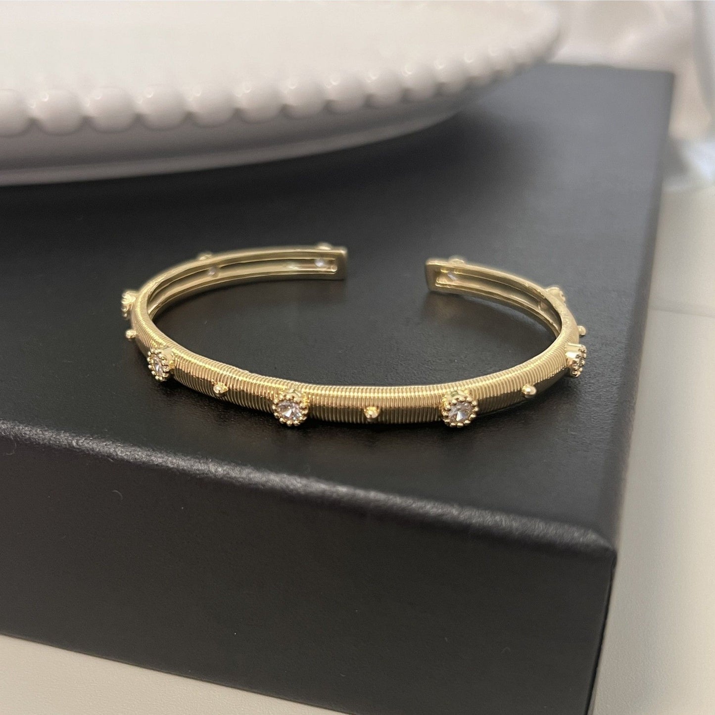 Women's Luxury Minority Open Design Adjustable Small Waist Bracelets