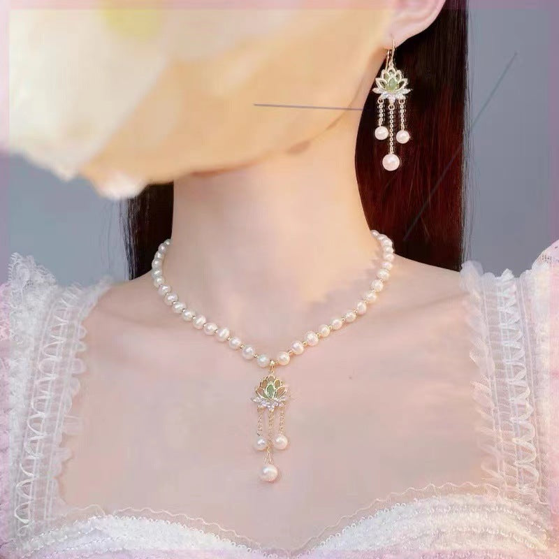 Women's National Style Step Lotus Pearl Light Necklaces