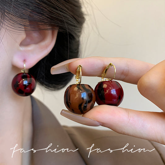 Wine Red Retro Candy Female Niche Design Rings