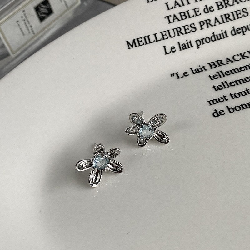 Zircon High-grade Exquisite Niche Sier Pin Rings