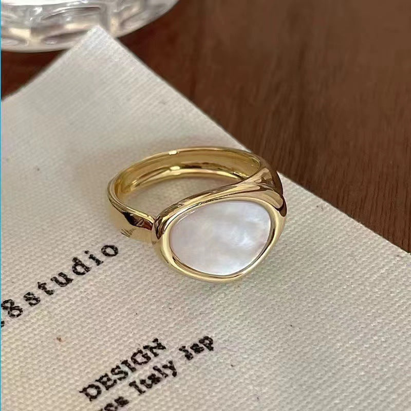 Emerald Female Cold Style Design High-grade Rings