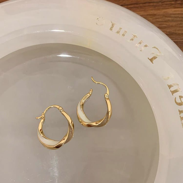 Women's Retro Twisted Dripping Metal For Niche Earrings