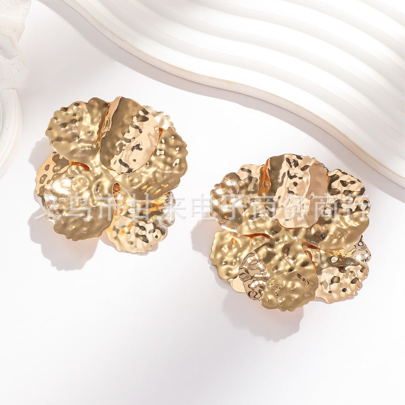 Women's Exaggerated Personalized Metal Flower Affordable Luxury Earrings