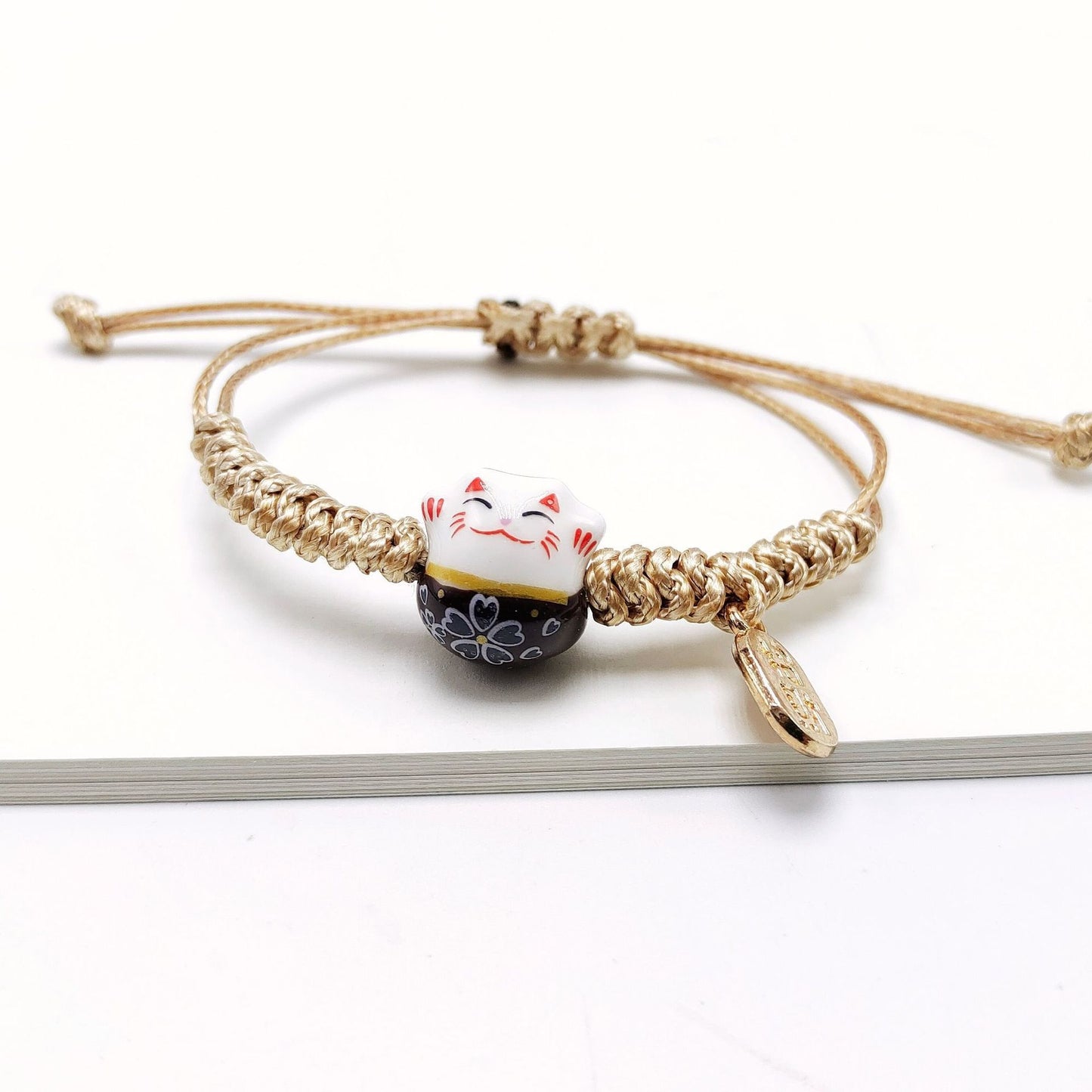 Women's Line Ceramic Fortune Cat Niche Design Bracelets