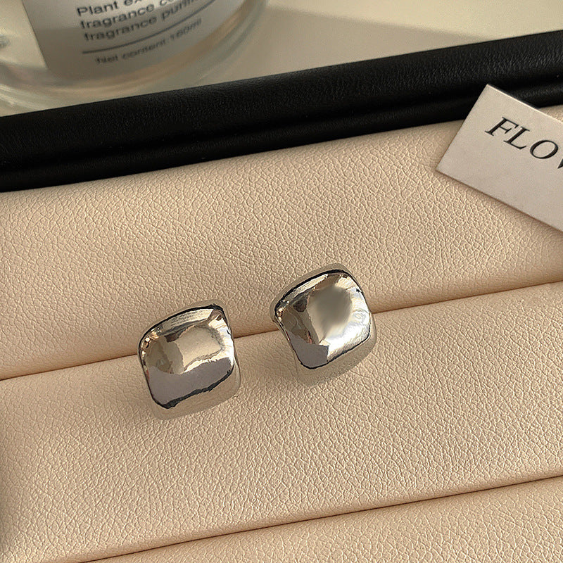 Women's Sier Simple Elegant Fashionable High-grade Niche Earrings