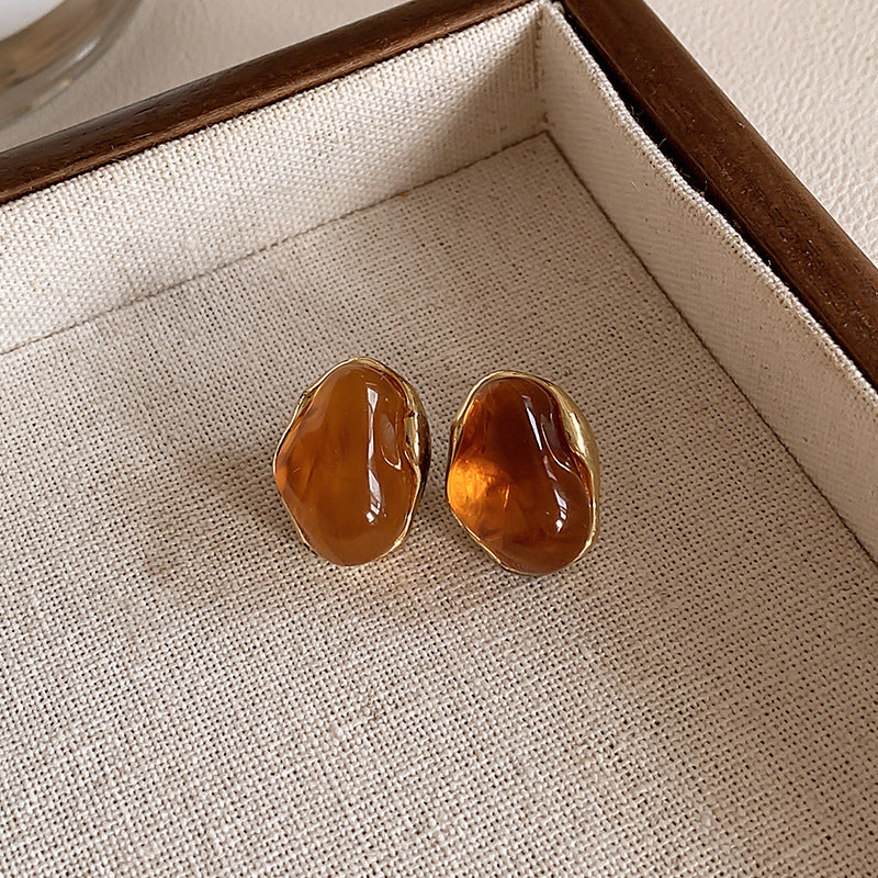 Women's French Retro Amber Elegant Design High-grade Earrings