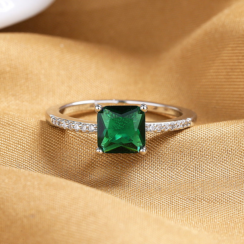 Women's Ornament Micro Inlaid Zircon Vintage Emerald Rings